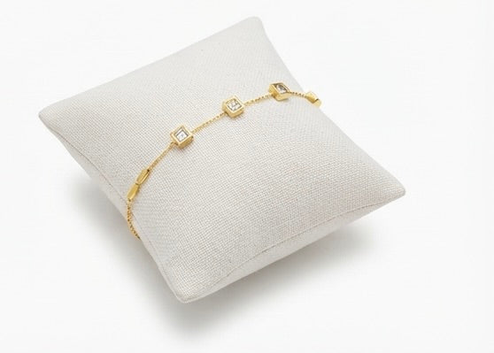 Pulsera Dorada Fina con Circonitas Cuadradas | Pulsera de Acero Inoxidable